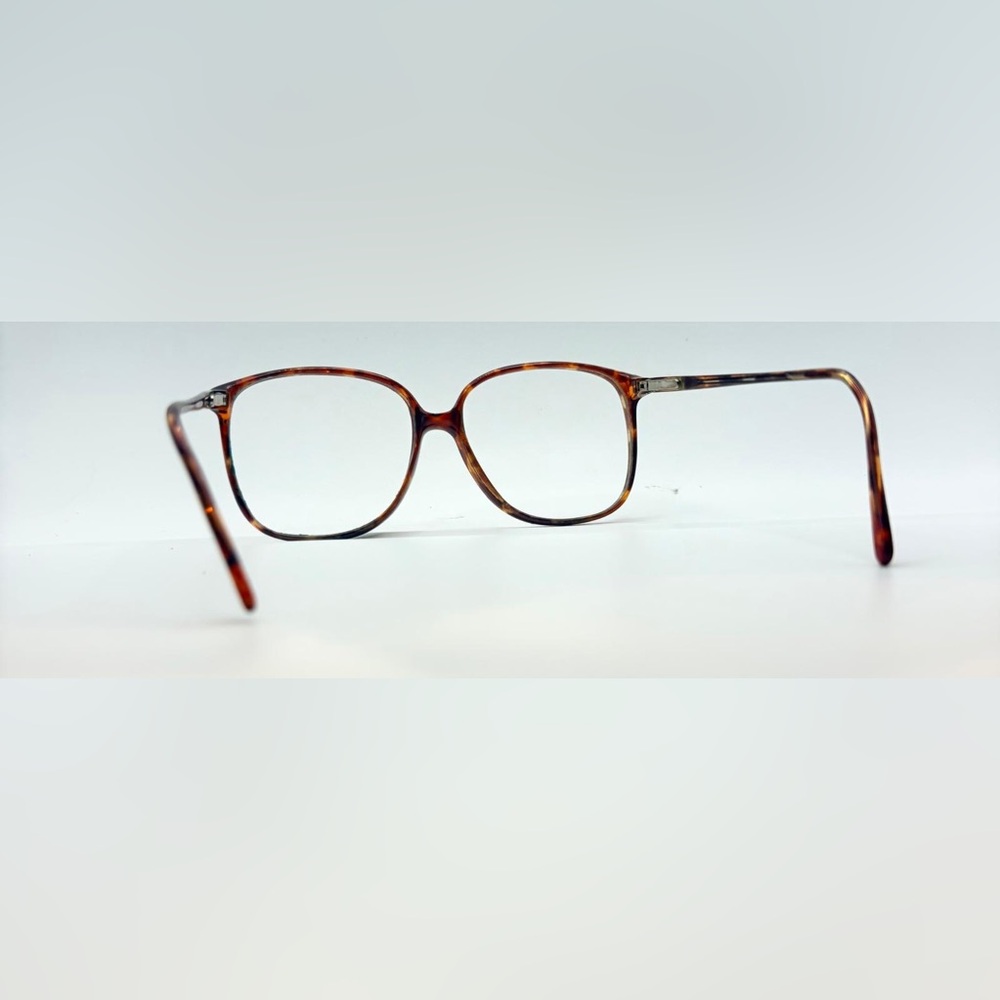 Elegant Tortoise Shell Women's Glasses - Picture 5 of 8